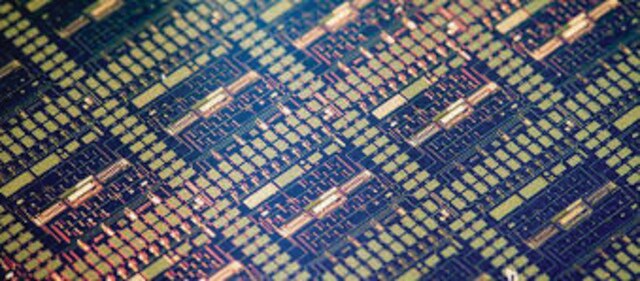 Back-gated LOFET Circuit Substrate transistors, inverters and ring oscillators, Ti/TiN source/drain, Au contact, 200 nm gate-insulator, chips (diced)