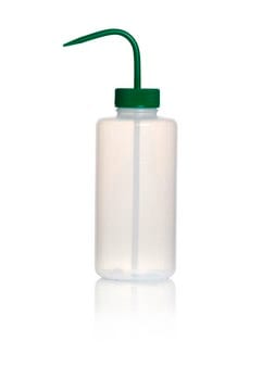 Azlon&nbsp;Square Shoulder Safety Wash Bottles With Driplok Vapor Venting wide-neck, low-density polyethylene bottle, green polypropylene closure, capacity 1000&#160;mL