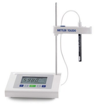 Mettler Toledo FiveEasy&#8482; Plus conductivity bench meter model, FP30, Kit including LE703 conductivity electrode, AC/DC input 230 V AC, universal plug set