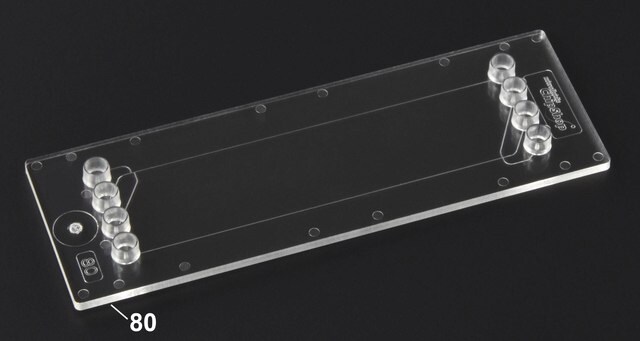 Cross-shaped channel chip (slide format) Fluidic 161, PMMA with Mini-Leur Interface