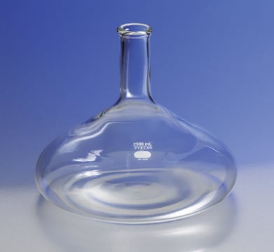 Pyrex&#174; low form culture flask capacity 2500&#160;mL