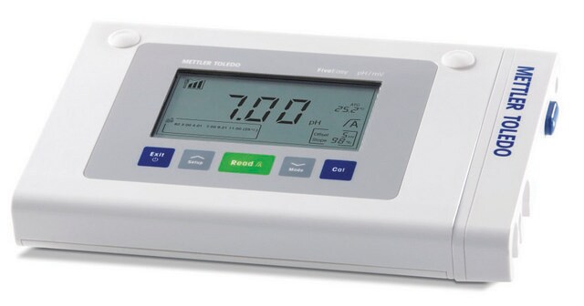 Mettler Toledo FiveEasy&#8482; pH / mV bench meter model, F20, meter only, AC/DC input 230 V AC, universal plug set