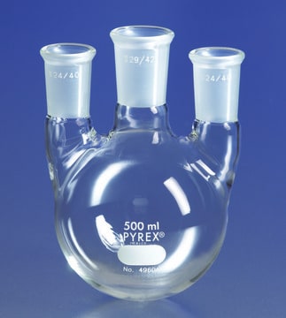 Pyrex&#174; round-bottom three neck vertical unequal height flask capacity 250&#160;mL, center joint: ST/NS 24/40