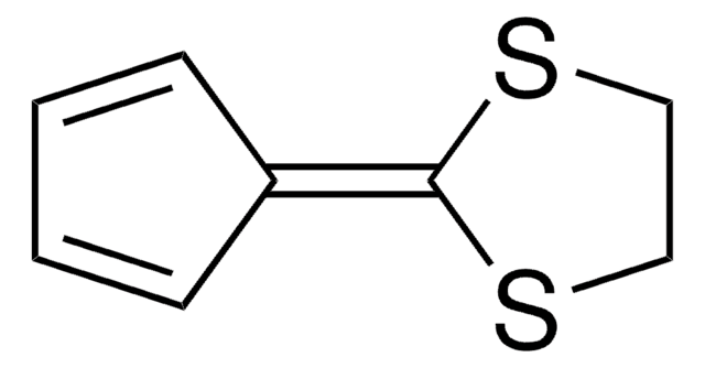 2-(2,4-Cyclopentadien-1-ylidene)-1,3-dithiolane 99%